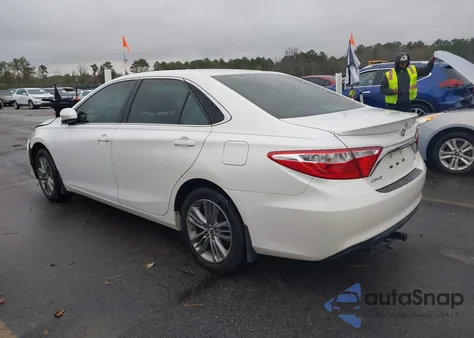 2016 Toyota Camry Se z USA, uszkodzony, nr VIN 4T1BF1FKXGU143185